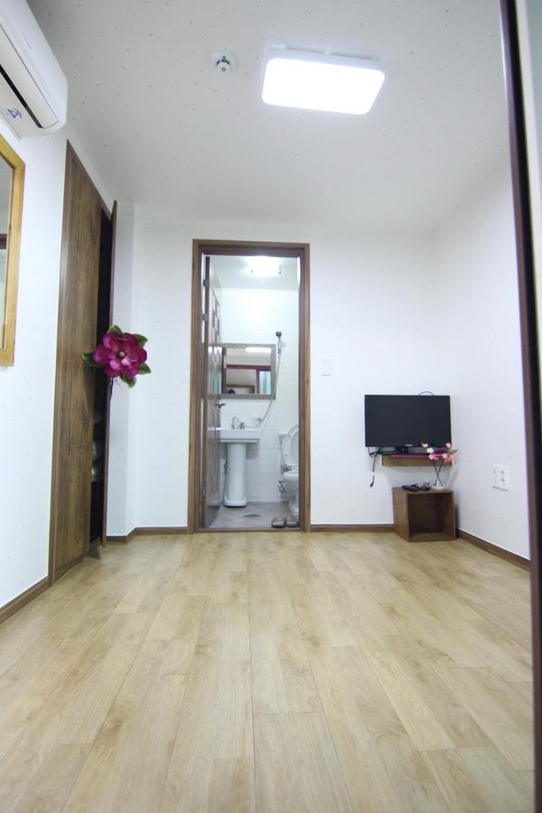 Eunhaengro 86.2 Hotel Jeonju Exterior foto