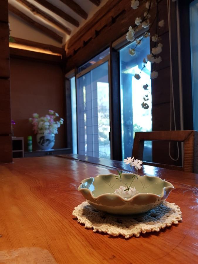 Eunhaengro 86.2 Hotel Jeonju Exterior foto